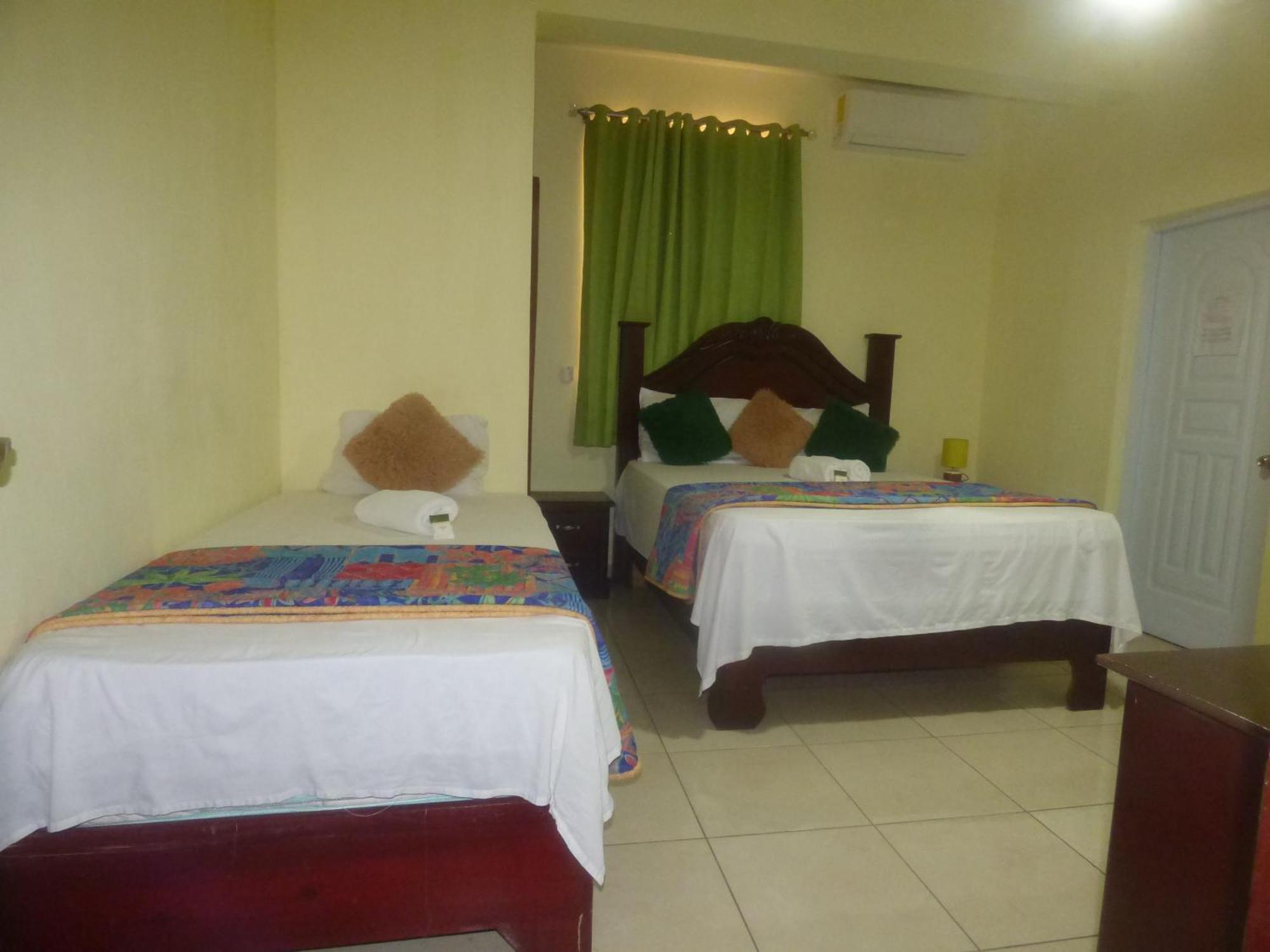 Hotel Enrique I Gazcue, Bed And Breakfast Santo Domingo Esterno foto