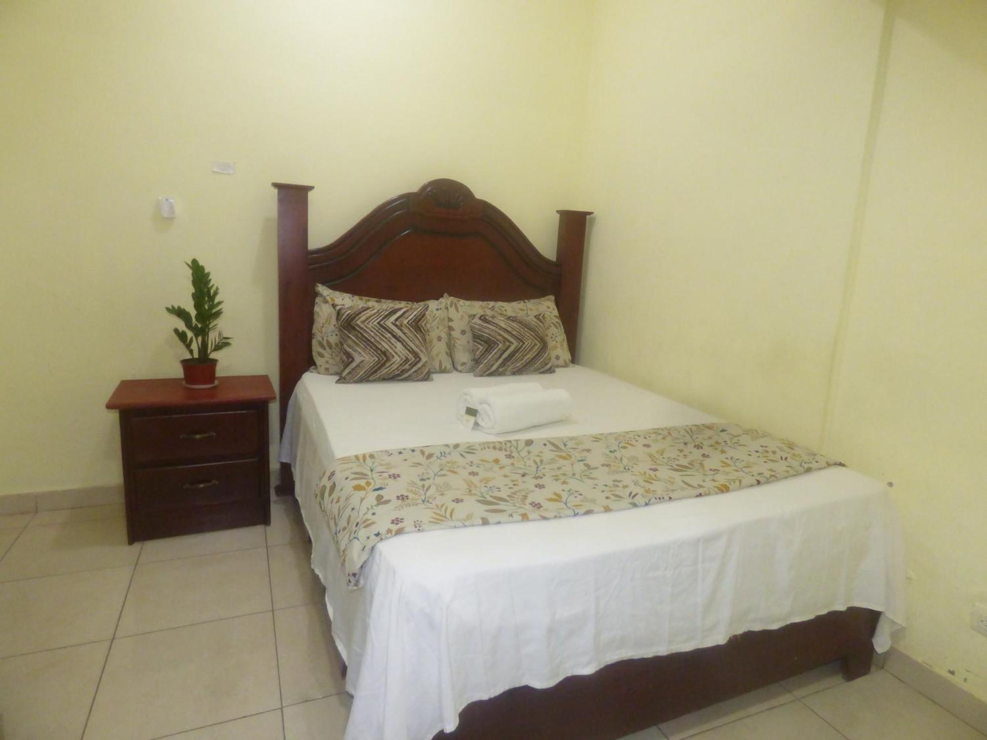 Hotel Enrique I Gazcue, Bed And Breakfast Santo Domingo Esterno foto