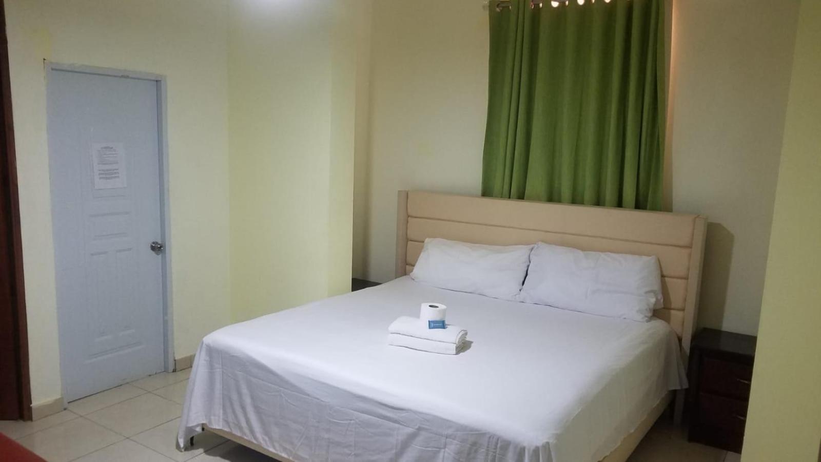 Hotel Enrique I Gazcue, Bed And Breakfast Santo Domingo Esterno foto
